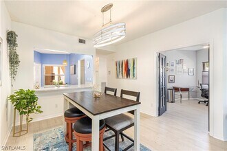 1018 Woodshire Ln in Naples, FL - Building Photo - Building Photo