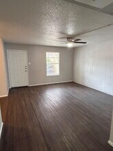 3211 35th St in Lubbock, TX - Building Photo - Building Photo
