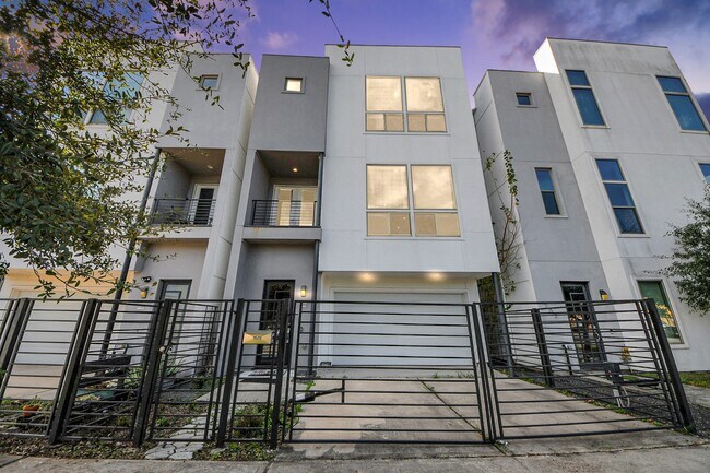 3204 Sherman St in Houston, TX - Building Photo - Building Photo