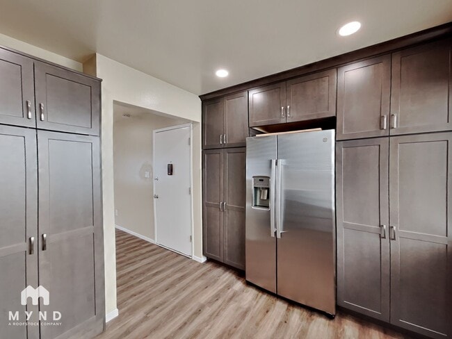 2516 I St, Unit 7 in Sacramento, CA - Foto de edificio - Building Photo