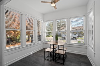 2009 W Dekle Ave in Tampa, FL - Building Photo - Building Photo