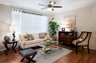 TERRA AT PINEY POINTE in Houston, TX - Building Photo - Interior Photo