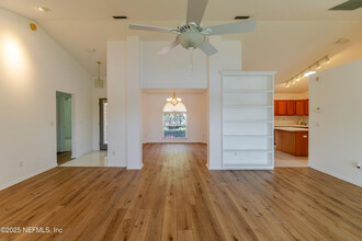 1623 Sandy Springs Dr in Orange Park, FL - Building Photo - Building Photo