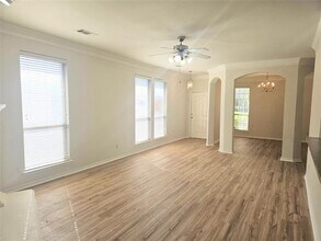 2613 Evening Shade Dr in Fort Worth, TX - Foto de edificio - Building Photo