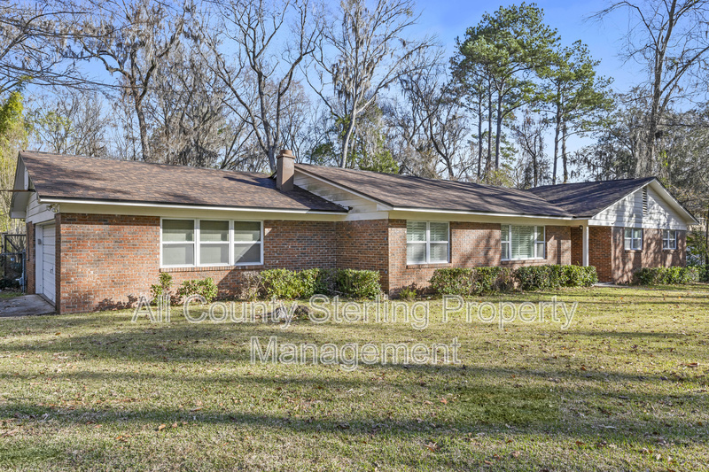 9230 NW 10th Pl in Gainesville, FL - Building Photo