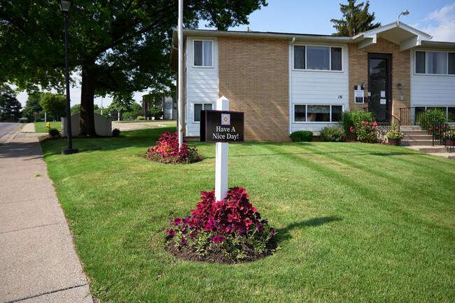 North Glen Apartments in Rochester, NY - Foto de edificio - Building Photo