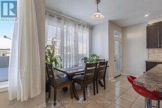 604 Malahat Way in Ottawa, ON - Building Photo - Building Photo