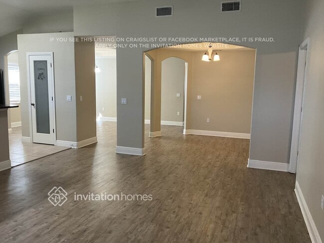 2141 Bridgeport Cir in Rockledge, FL - Foto de edificio - Building Photo