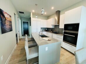 33 S Palm Ave in Sarasota, FL - Building Photo - Building Photo