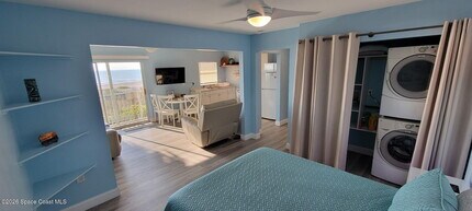 57 S Atlantic Ave in Cocoa Beach, FL - Building Photo - Building Photo