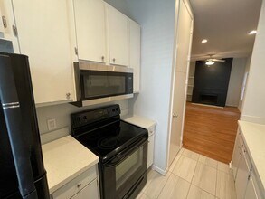 712 Graham Pl in Austin, TX - Building Photo - Building Photo