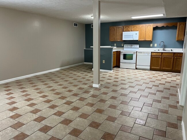 464 E Red Bud Rd in Knoxville, TN - Building Photo - Building Photo