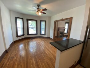 295 E 19th Ave in Columbus, OH - Foto de edificio - Building Photo