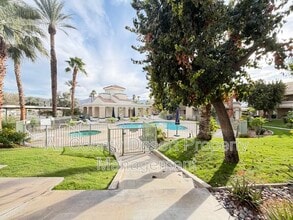 74800 Sheryl Ave in Palm Desert, CA - Foto de edificio - Building Photo