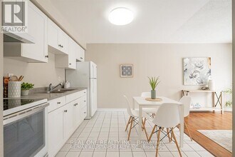 1 Testa Rd in Uxbridge, ON - Building Photo - Building Photo