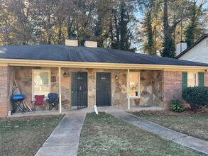 5381-5383 Ridgemere Ct in Stone Mountain, GA - Building Photo - Building Photo