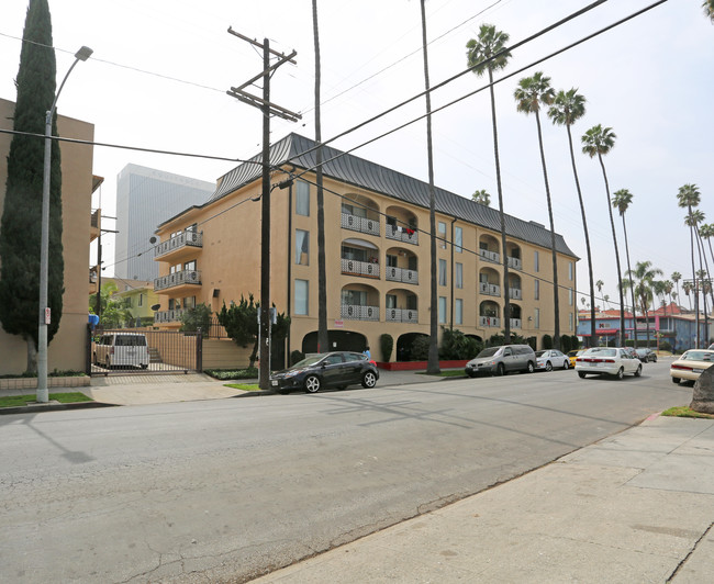 St Moritz in Los Angeles, CA - Foto de edificio - Building Photo