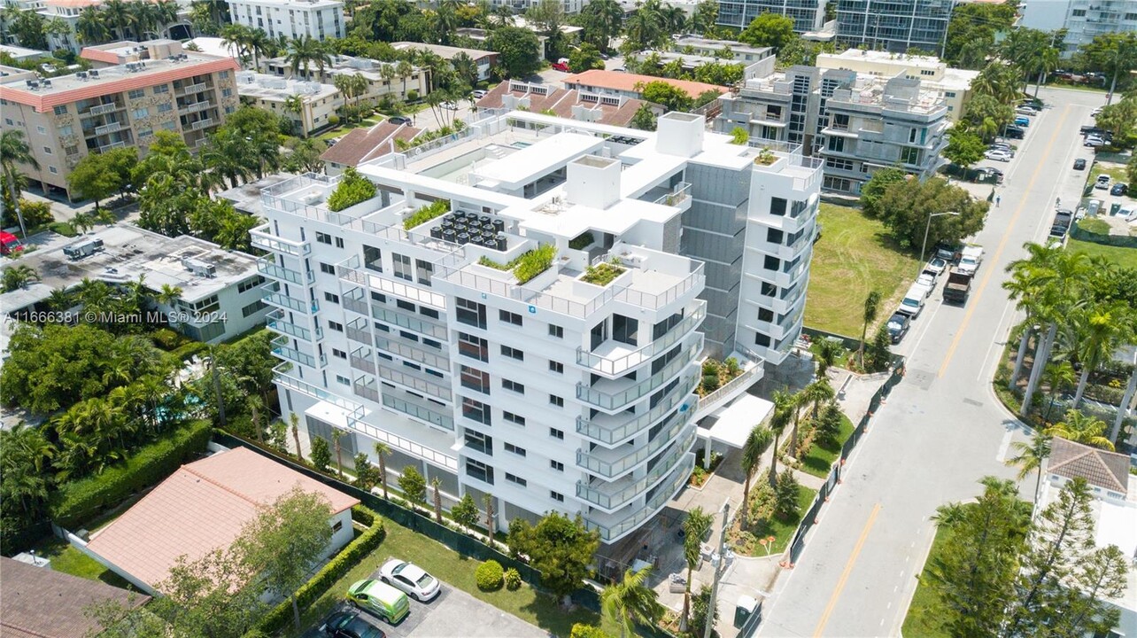 1100 100th St, Unit #804 in Bay Harbor Islands, FL - Building Photo