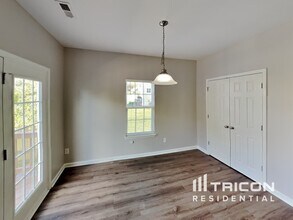 6456 Fishing Pond Ct in High Point, NC - Building Photo - Building Photo