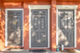 5684 Baywater Dr in Tampa, FL - Building Photo - Building Photo