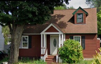 1127 Fort Hunter Rd in Schenectady, NY - Building Photo