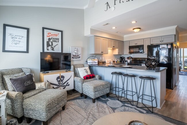 15 Bermuda Landing Pl in North Topsail Beach, NC - Building Photo - Building Photo