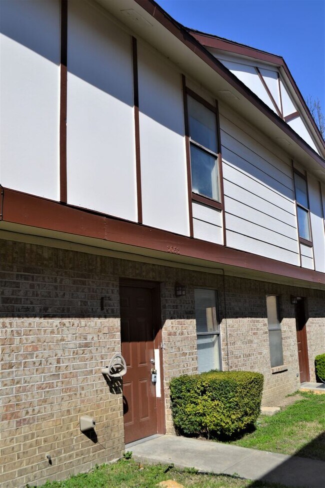3053 Olympia Dr in Denton, TX - Foto de edificio - Building Photo