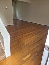 Colony Apartments in Newport News, VA - Foto de edificio - Building Photo