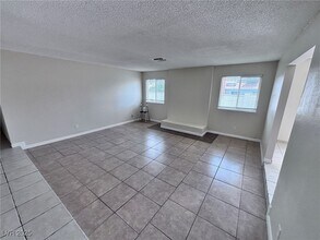 3668 El Toro St in Las Vegas, NV - Building Photo - Building Photo