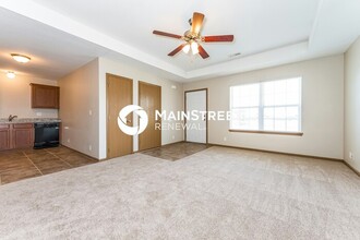 1402 Eagle Dr in Pleasant Hill, MO - Building Photo - Building Photo