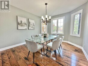 13 Classic Dr in Brampton, ON - Building Photo - Building Photo
