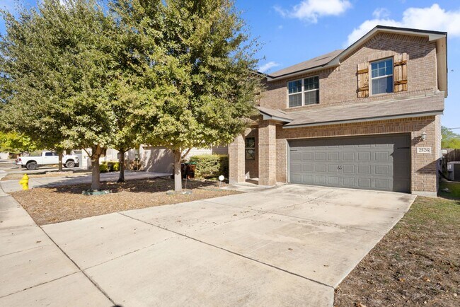 2526 Gato Del Sol in San Antonio, TX - Building Photo - Building Photo