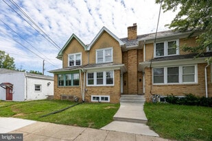 337 Stuart Ave in Downingtown, PA - Building Photo