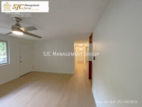 2515 Olympic Blvd in Puyallup, WA - Building Photo - Building Photo