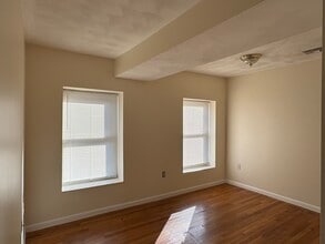 12 Paris St in Boston, MA - Building Photo - Building Photo