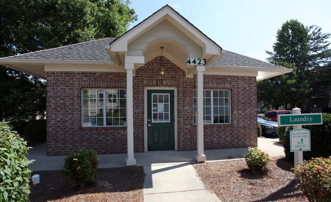 Granite Ridge in Greensboro, NC - Foto de edificio - Building Photo