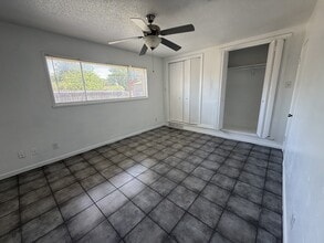 2927 Lourdes St in Dallas, TX - Building Photo - Building Photo