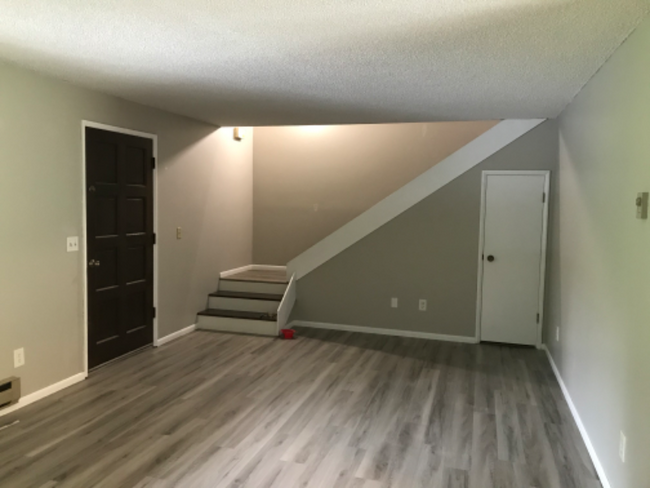 168 Chilvers Rd-Unit -L in Chehalis, WA - Building Photo - Building Photo