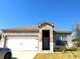 978 Aurora Grv Bnd in Temple, TX - Building Photo