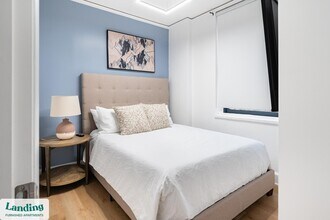 933 McGee St, Unit 2-915 in Kansas City, MO - Building Photo - Building Photo