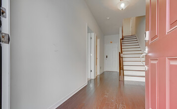 99 Truman Dr in Wood Ridge, NJ - Building Photo - Building Photo