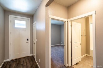 5230 Janga Dr in Colorado Springs, CO - Foto de edificio - Building Photo