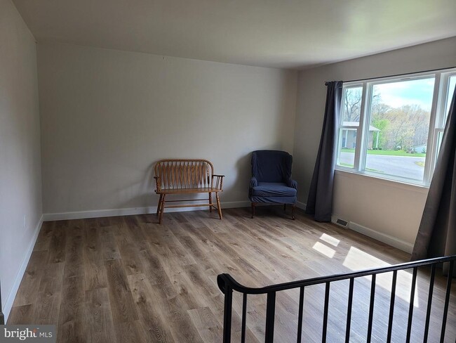 4801 Regal Ln in Dunkirk, MD - Building Photo - Building Photo