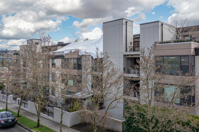 Marina Heights in Kirkland, WA - Foto de edificio - Building Photo