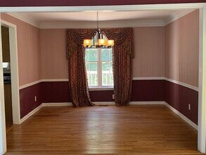 528 Fortune Ridge Rd in Stone Mountain, GA - Building Photo - Building Photo