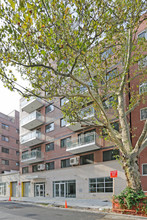 6474 Wetherole St in Rego Park, NY - Building Photo - Building Photo