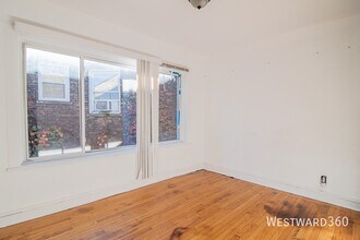 7831 S Kingston Ave in Chicago, IL - Building Photo - Building Photo