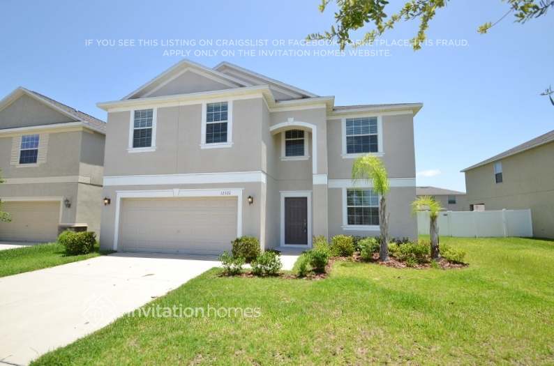 12322 Holmwood Greens Pl in Riverview, FL - Building Photo