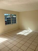 701 Airoso Rd SE in Palm Bay, FL - Building Photo