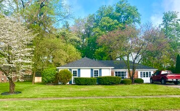 9505 Tiverton Way in Louisville, KY - Building Photo - Building Photo